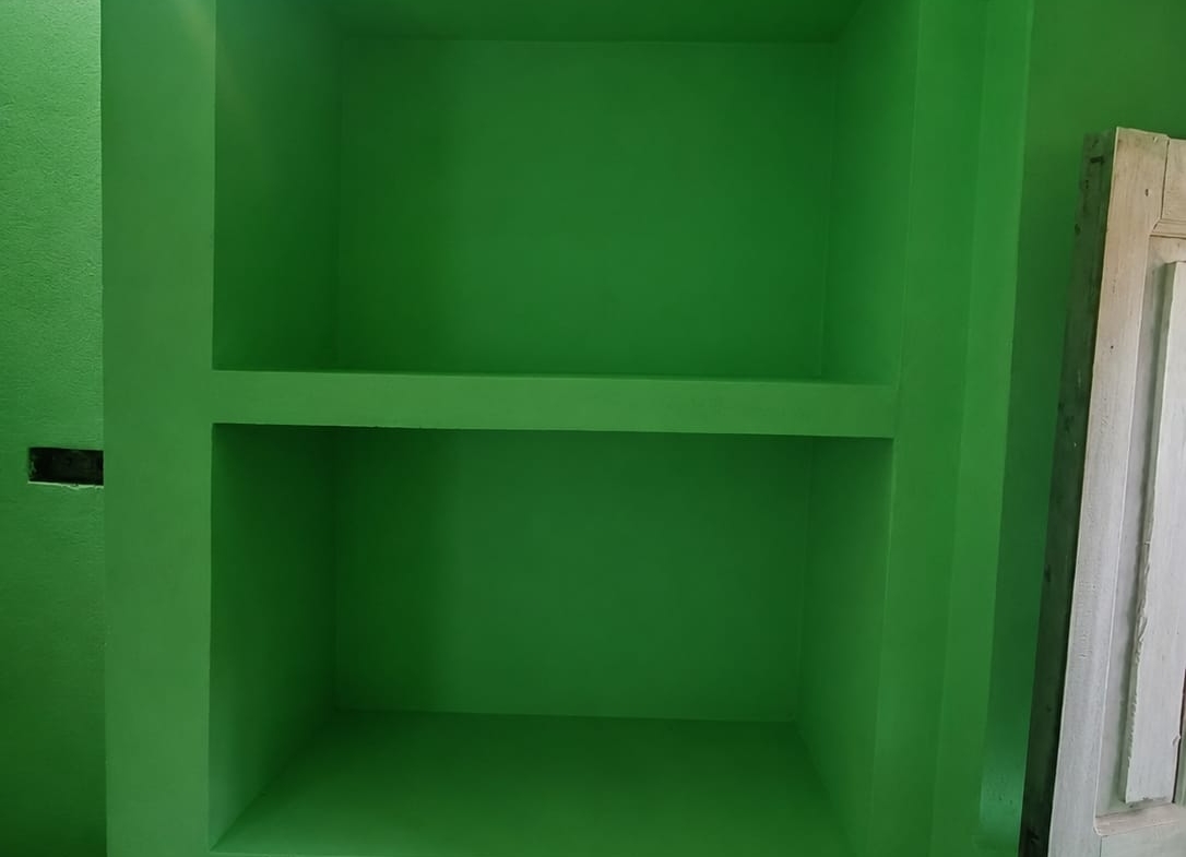 1086